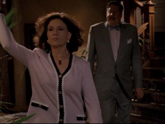 Emily---Richard-gilmore-girls-139992_533_400